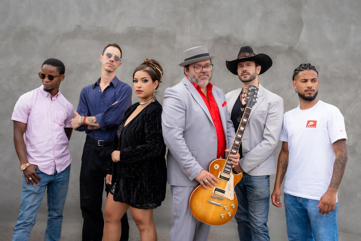 The Blues Odyssey, full band against a concrete wall
